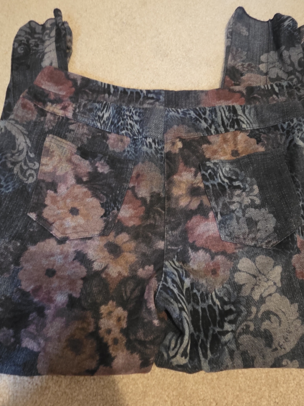 Joseph Ribkoff Floral Straight-Leg Pants Black & Pink Size 12 Like New - Picture 4 of 9